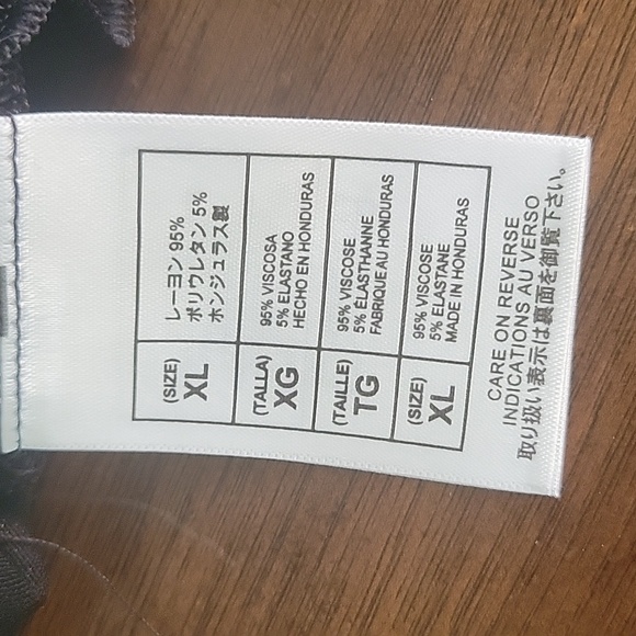 Disney's Star Wars Rise of the Resistance Tee 🩶🖤 - Picture 8 of 9